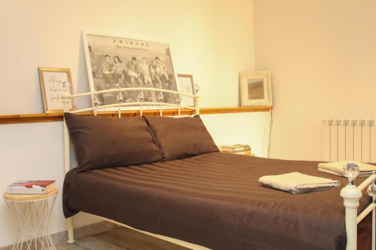 Lavish 2 Bed Sleeps 5 Near Lanark Apartment Carstairs Exterior photo